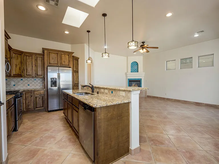 3685 Santa Marcella Ave — Photo 11