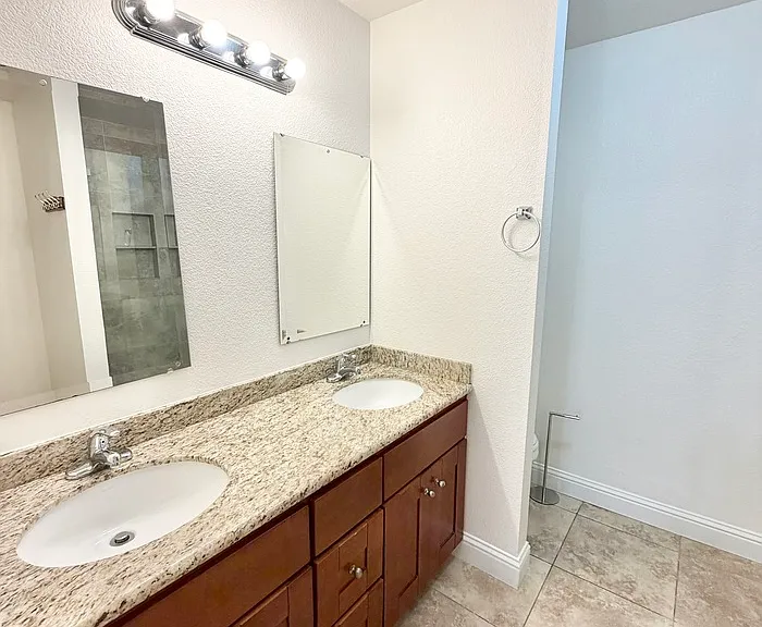 3109 Panama Ave — Photo 16