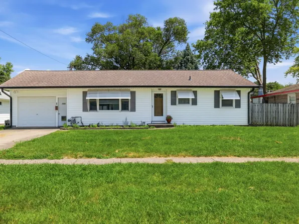 2008 Douglas Ave, Ames, IA 50010