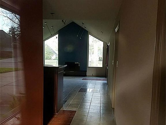 5th image of 1926 Mayweather Ln