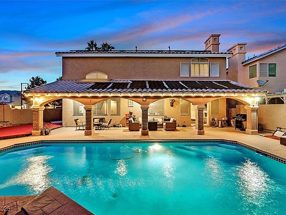 2nd image of 9225 Evergreen Canyon Dr