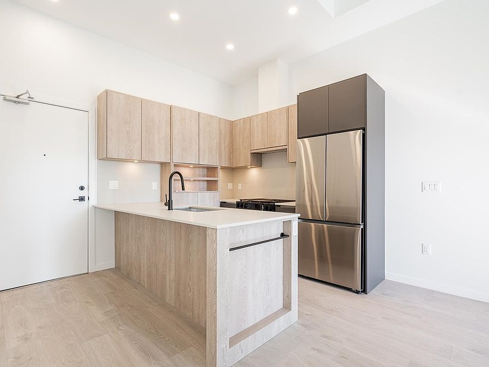1st image of 19577 65b Ave #304