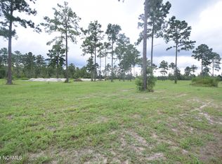 102 Warbler Dr, New Bern, NC 28560
