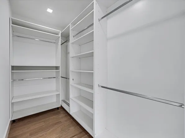 8400 4th Avenue image 7 of 36