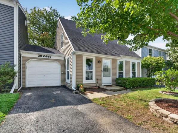 29W455 Hawthorne Ln, Warrenville, IL 60555