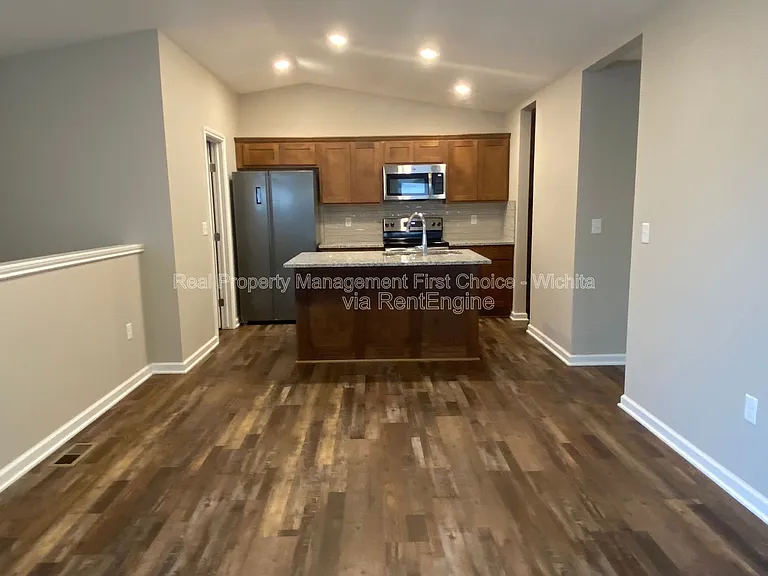 10607 E Kinkaid Ave — Photo 10