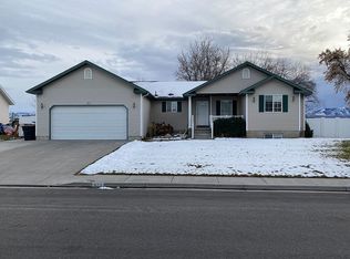 825 W 150 N, Hyrum, UT 84319