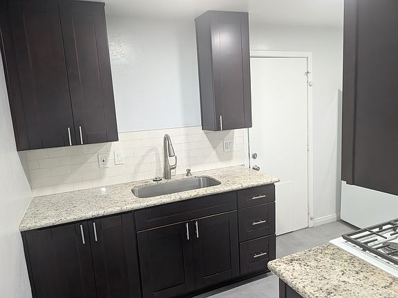 5th image of 350 Maxim St