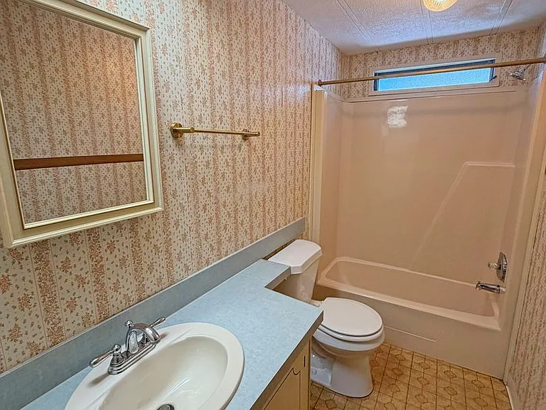 7633 Plumwood Dr — Photo 11