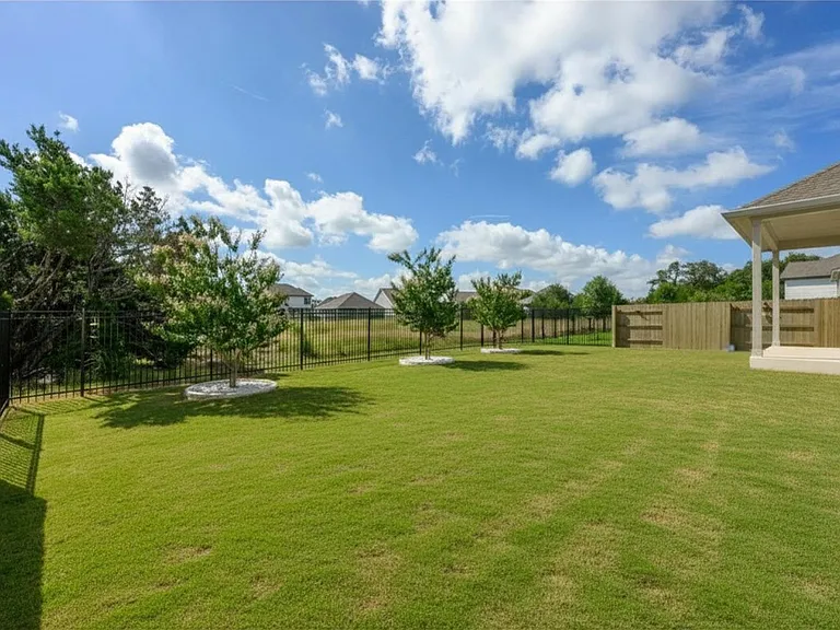 360 Crescent Moon Ct — Photo 6