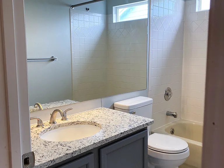 809 Marshall Dr — Photo 14