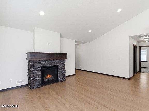 5th image of 12838 N Farley Way