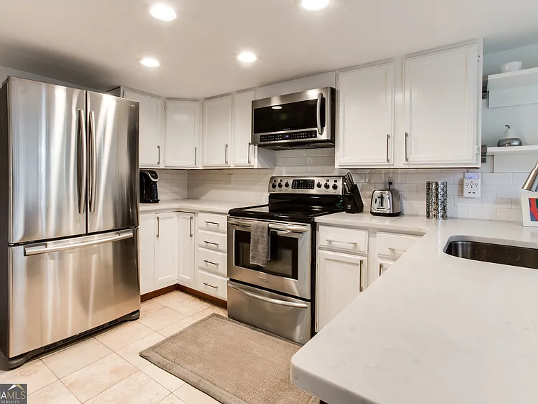 524 Seminole Ave NE — Photo 50