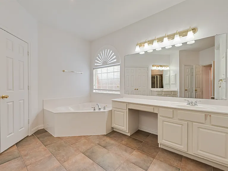 3104 Angus Dr — Photo 22