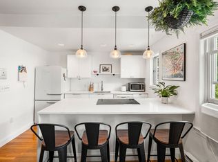 122 W 9th St #2, South Boston, MA 02127