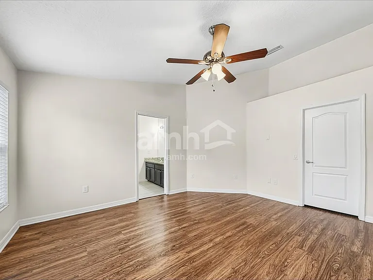1002 Cristelle Jean Dr — Photo 8