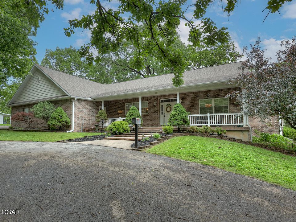 1st image of 1111 Peterson Rd