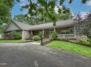 1111 Peterson Rd, Neosho, MO 64850
