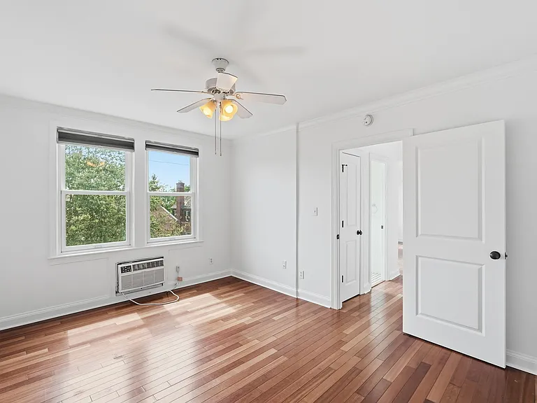 906 S Washington St #307 — Photo 13