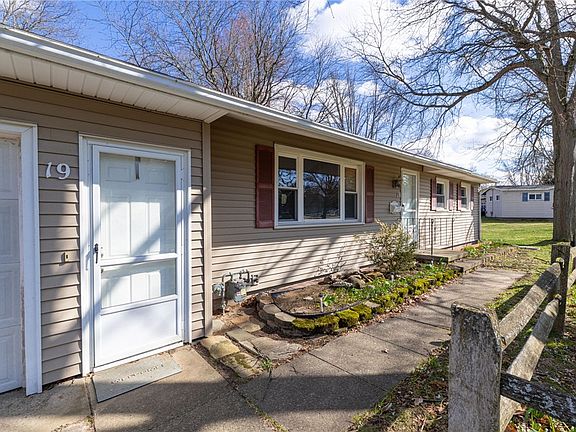 3rd image of 19 Berna Ln