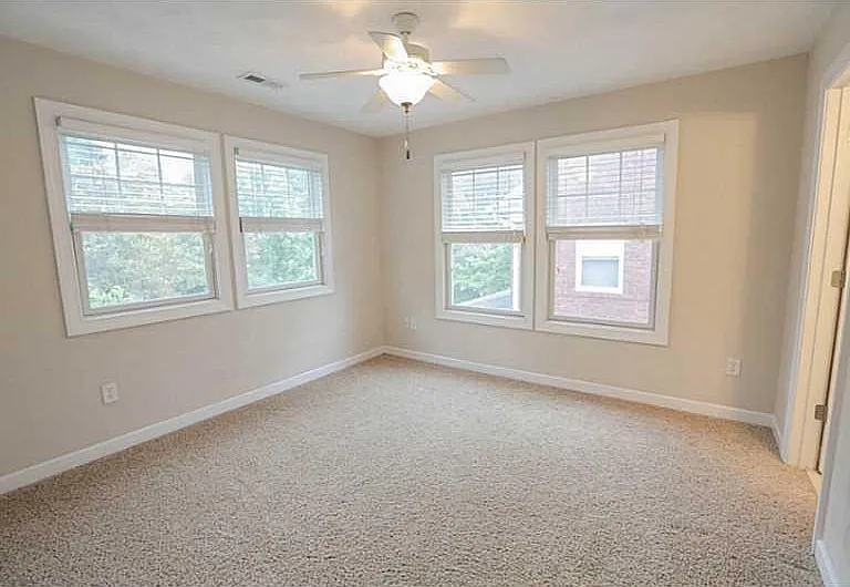 1325 Buckingham Ave — Photo 26
