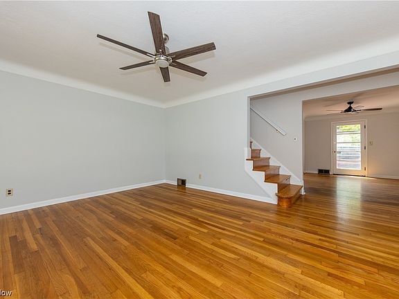 2nd image of 4430 Lucille Ave