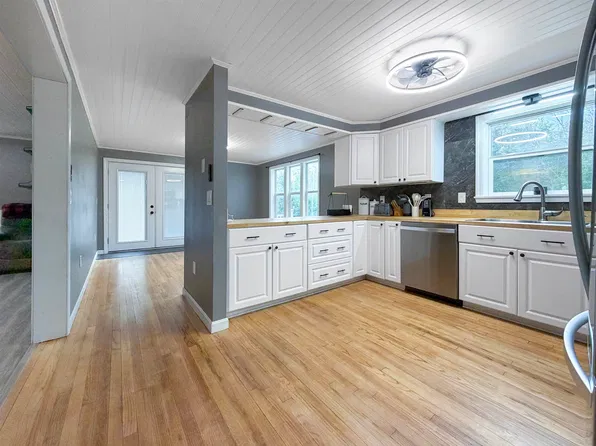 170 Lake Street, Alburgh, VT 05440