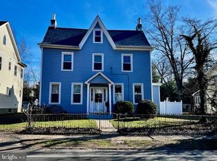 44 Warren St, Beverly, NJ 08010