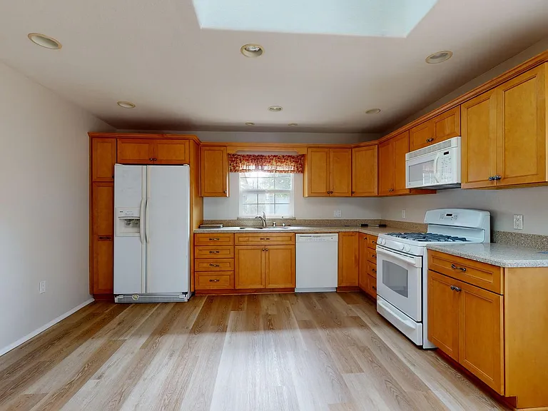 713 I Ave — Photo 4