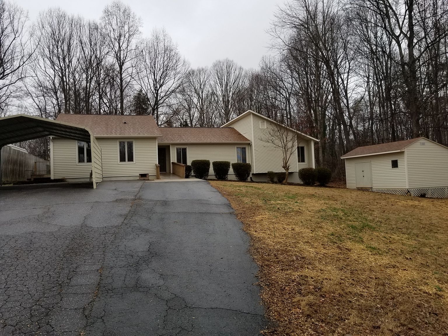 6626 Riverwood Rd, Walkertown, NC 27051 Zillow