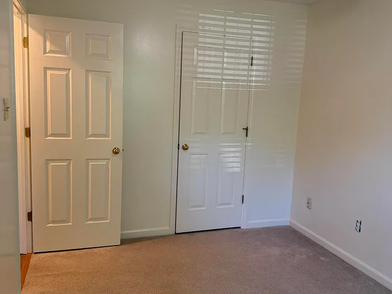 837 Ridgebrook Rd — Photo 12