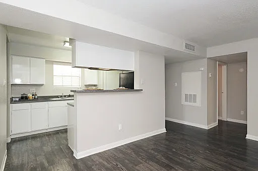 Westchase Creek Apartment Homes — Photo 69