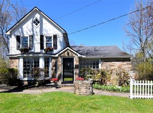 35755 Miles Rd, Moreland Hills, OH 44022