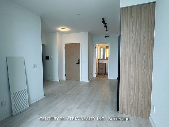 2nd image of 5 Defries St #Lph01
