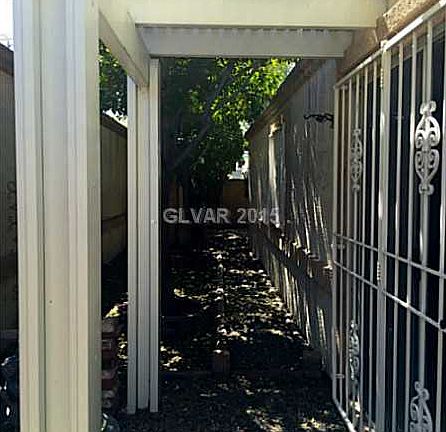 5th image of 2325 Shady Hill Ave