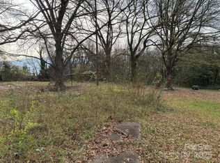 713 W Elm St, Mooresboro, NC 28150