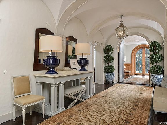 4th image of 5 Oakledge Road