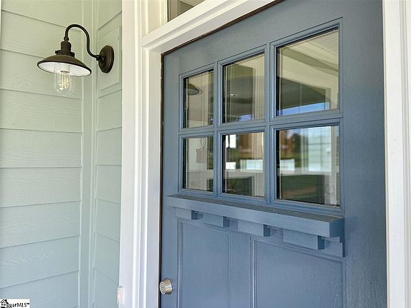 2nd image of 22 Cottage Knoll Cir