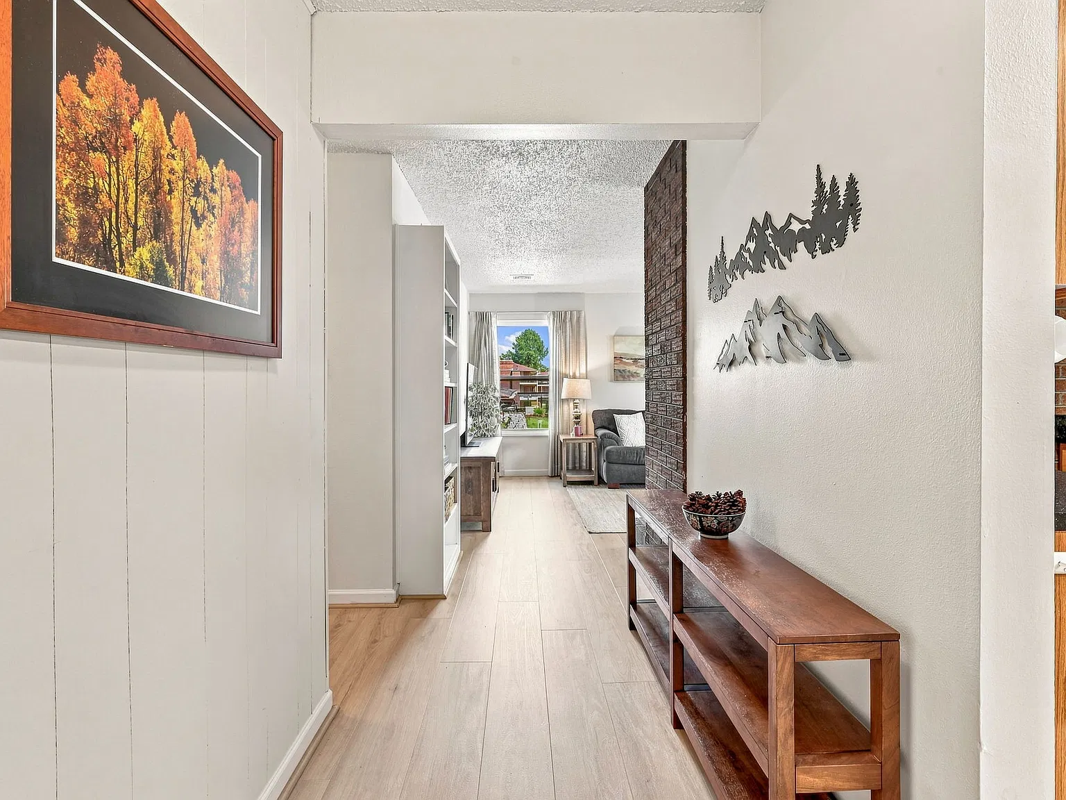 500 Manhattan Dr — Photo 4