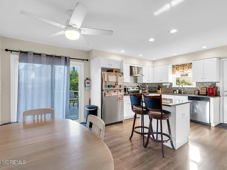 601 Sandra Dr — Photo 13
