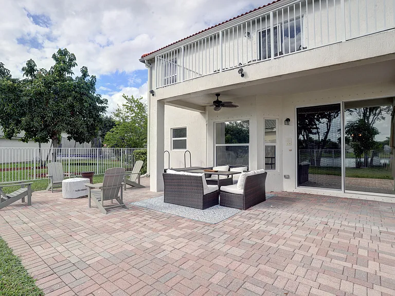 4018 Bluff Harbor Way — Photo 35