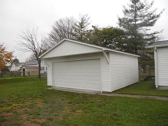 2nd image of 1720 Grant St