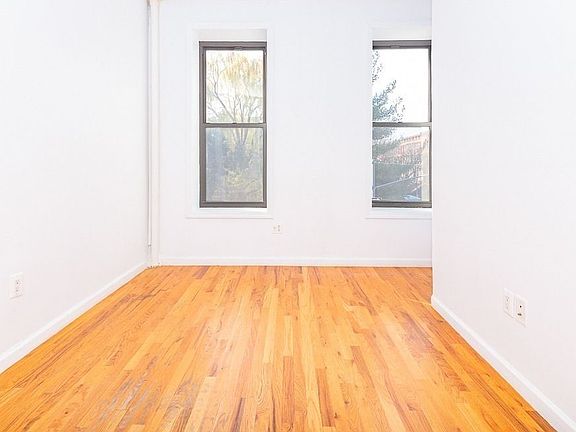4th image of 518 Willoughby Ave APT 3F
