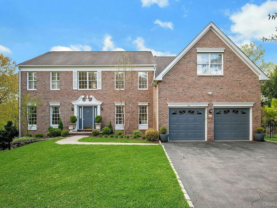 1st image of 34 Eagle Court
