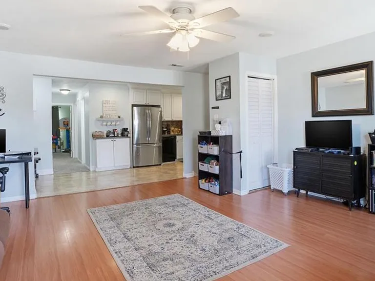204 N Valley Forge Rd #6B — Photo 4