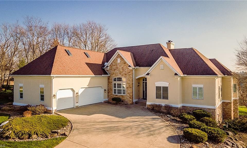 1st image of 2226 Wood Haven Dr NW