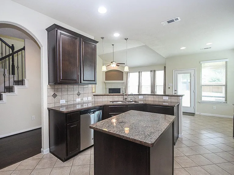 4803 Terrance Fall Dr — Photo 7