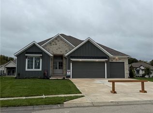 2304 Foxtail Dr, Kearney, MO 64060