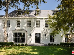 301 Copa De Oro Rd, Los Angeles, CA 90077