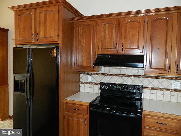 1301 Colonial Club Dr — Photo 11
